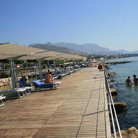 Hotel Irlanda Grand 4*