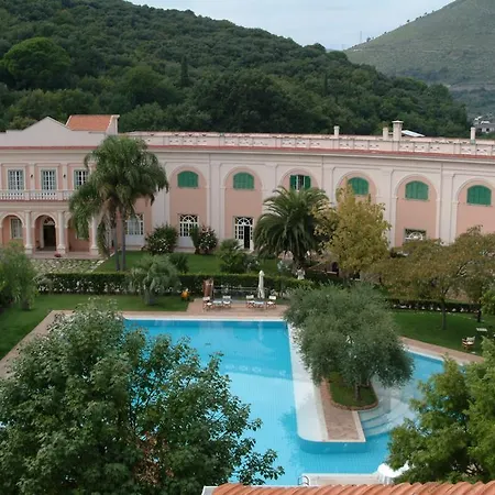 Hotel Irlanda Grand 4*