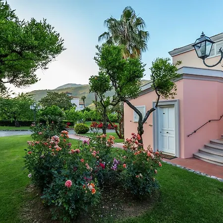 Hotel Irlanda Grand 4*