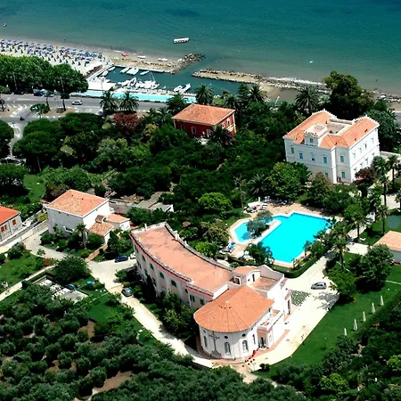 Irlanda Grand 4* Gaeta
